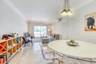 Modern Apartment with Amazing Terrace (PA 2-1)