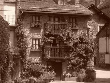 Apartamentos wifi Baqueira & Aigüestortes con jardín privado