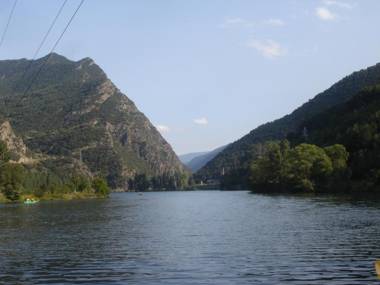 Apartamentos wifi Baqueira & Aigüestortes con jardín privado