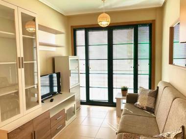 The Cliffs - Espasante Nook