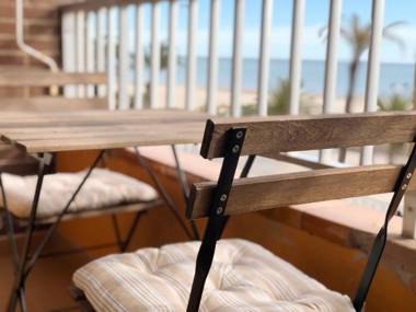 Global Properties Apartamento en primera linea de playa Puerto de Sagunto