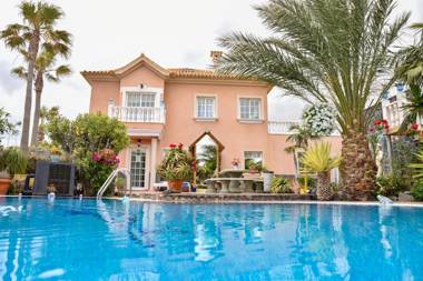 Apartamentos Los Delfines