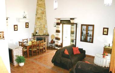 2 bedrooms chalet with lake view private pool and furnished garden at El Gastor