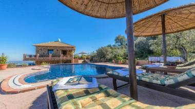 Casa El Arenisco El Gastor by Ruralidays