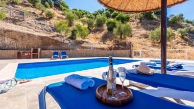 Casa El Hoyillo El Gastor by Ruralidays