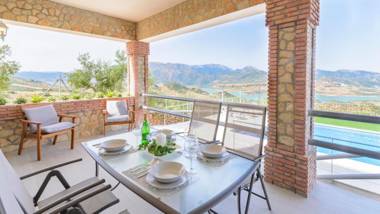 Casa Jacaranda El Gastor by Ruralidays