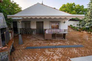 Casa Cuesta del Álamo. Vistas frente Puente Lata