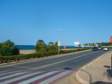 AP2116 Oasis Beach II Marineta