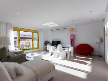 Atico Duplex con piscina privada Lagos del Castillo