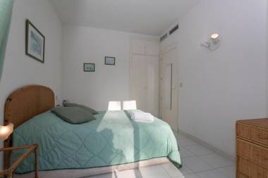 Cala Blanca planta baja cerca de la playa