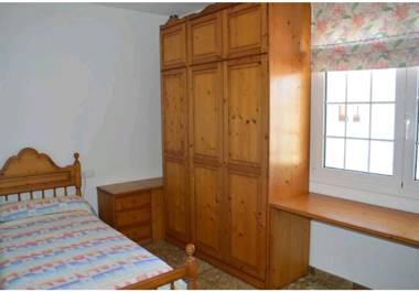 R116 Casa adosada con piscina privada en Cunit