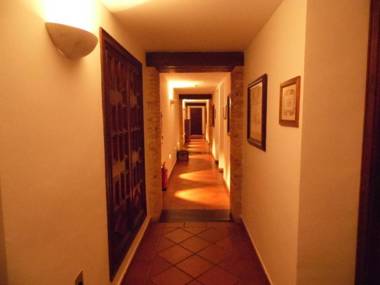 HospederA­a Palacio De La Iglesuela Del Cid