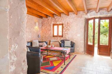 Can Pina -Adutls Only- Eco Pina