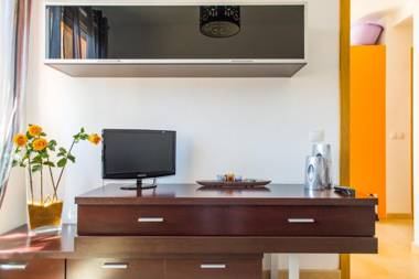 Family Apartment Delfines in Heart of Corralejo- Only 1 min to Sea with Pool & Free Wifi by Holidays Home