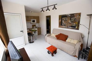 Dunes Apartment Mango with Garden Pool Wifi & near the Beach by Holidays Home