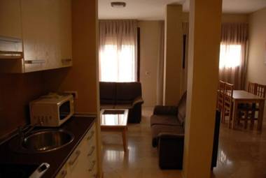 Apartamentos Turísticos La Castilleja