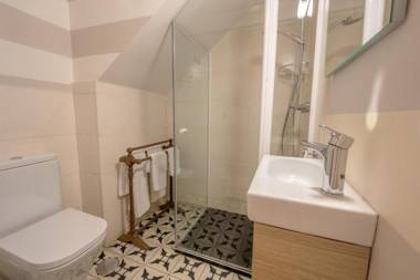 ApartaSuites Alberca Deluxe