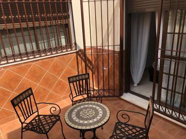 Apartamentos Puente Miraflores