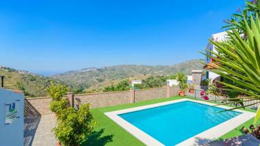 Casa Charnite Competa by Ruralidays