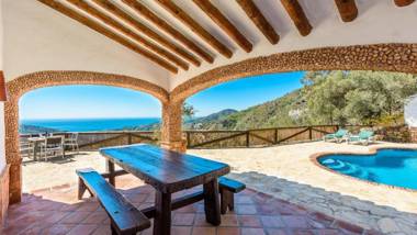 Finca Ventorrillo Competa by Ruralidays