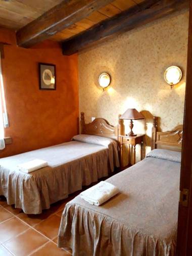 3 bedrooms house with city view and enclosed garden at Ivanrey