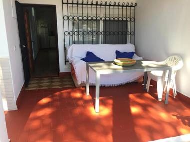2 bedrooms house at Chiclana de la Frontera 200 m away from the beach with enclosed garden and wifi