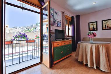 Apartamentos Castillo Cazorla