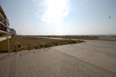 Lets Holidays New Flat Beachfront In Castelldefels