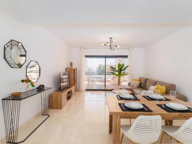 2306 - Brand new apt walking distance to beach!