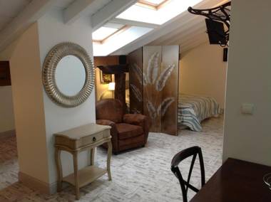 Apartamentos Rurales La Villa de Piedra