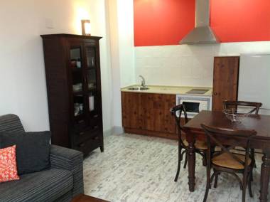 Apartamentos Rurales La Villa de Piedra