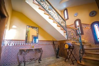 Cubo's Villa Fina