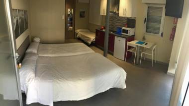 Apartamentos Turisticos Maria Guerrero