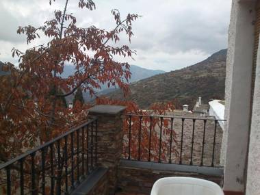 Hostal Rural Poqueira