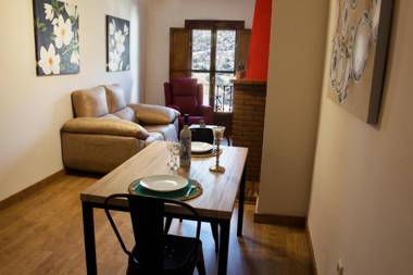 Puerta Bubión Apartamentos