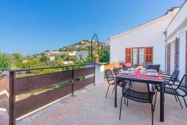 Cas Padri Vacation Home Alcina Vacations vistas al Castillo de Capdepera