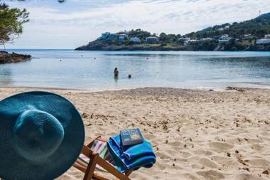 Casa Aladern on the beach MHM