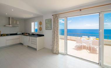 Casa Carol on the rocks MHM