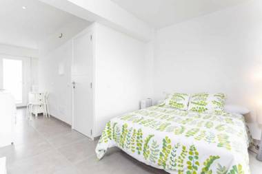 YourHouse Monges sea view Studio