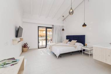 Canto de Marina- Adults Only