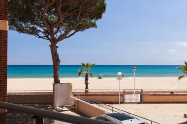 UHC Mexico I Apartments