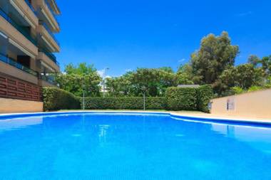 UHC Cambrils Paradis Family Complex