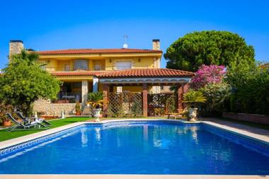 Magnifica ONLY FAMILIES Planet Costa Dorada