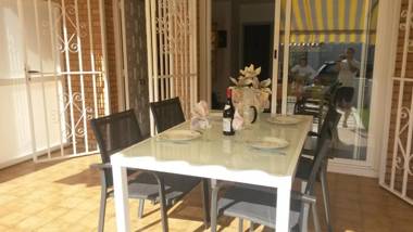 Rez de chaussée terrasses. Plage Cambrils Locamar. Violetes