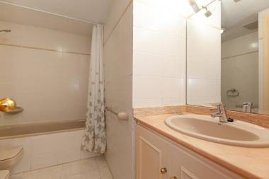 UHC Txingudi Apartments