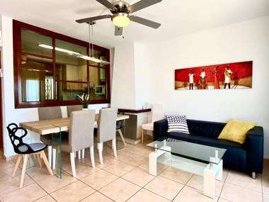 Casa cómoda delante de la playa con vista al mar