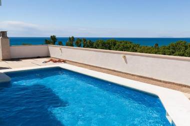 UHC AIGUADOLÇ FAMILY APARTMENTS