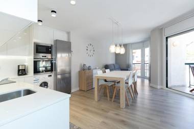 UHC AIGUADOLÇ FAMILY APARTMENTS