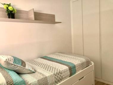 Apartamento reformado con terraza y en 2da linea de mar 146B - INMO22