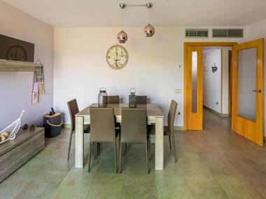 Marvelous Apartment in Cambrils with Swimming Pool